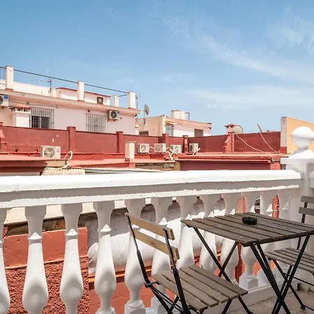 Ella Centro 2*