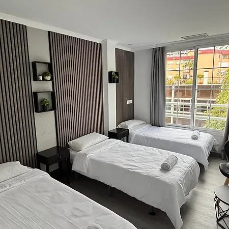Ella Torremolinos Centro فندق 2*
