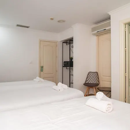 Ella Centro Hotel 2*